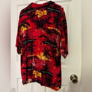 Cruise / beach shirt. Button down. Size 2XL